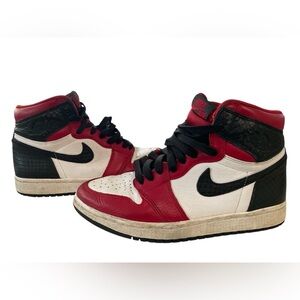 Nike Air Jordan 1 Retro High Satin Snake Red